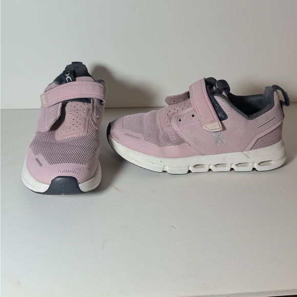 On Running Kids Pink and Gray Sneakers - Picture 1 of 8